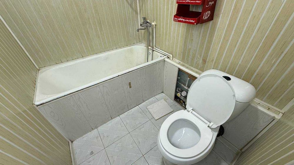 Калениски Платни поликлиника 1қаватда 2хонали квартира сотиладиID:1622