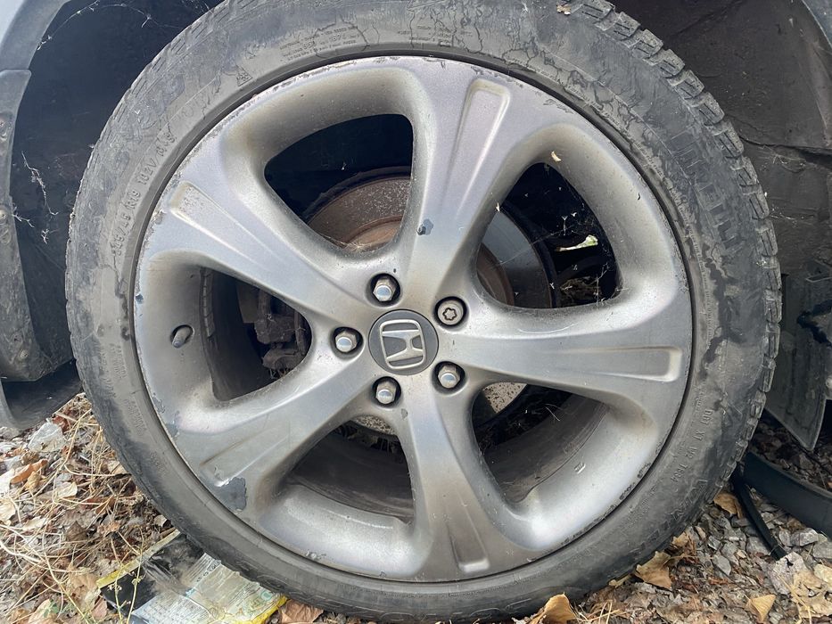 Гуми с джанти Honda CR-V