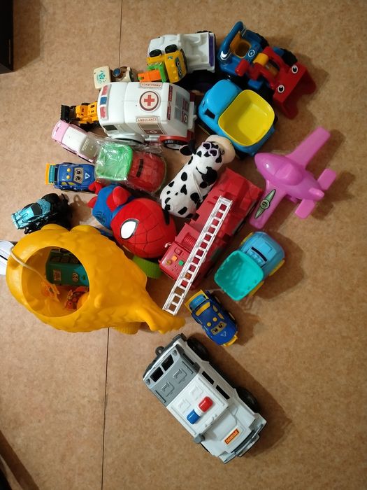 Продам игрушки все по 5000тенге