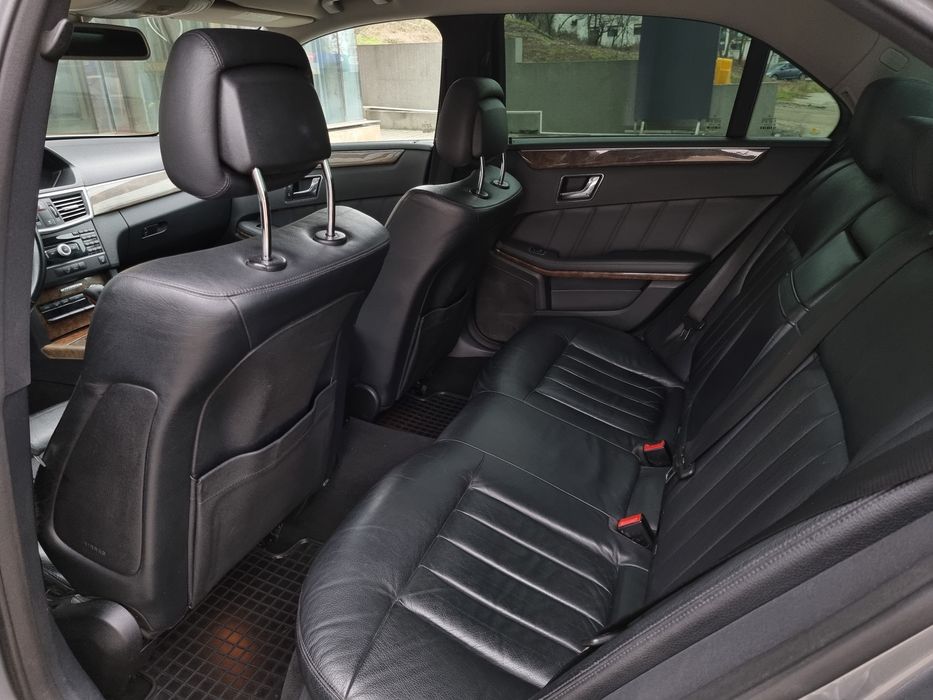 Mercedes-Benz  E 250 D Automat  ( Mercedes E250 CDI ) Înmatriculat Ro  !!  6500 Euro