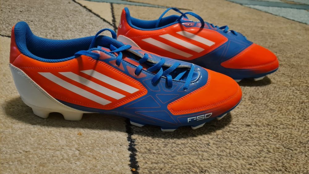 Ghete fotbal Adidas noi 46