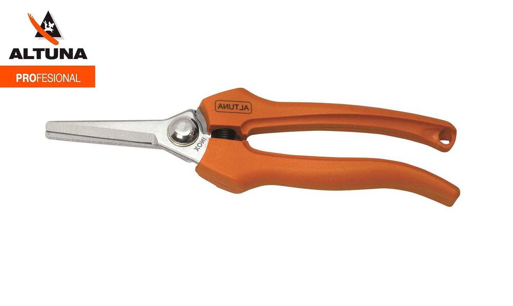 Професионални ножици с право и извито острие за беритба