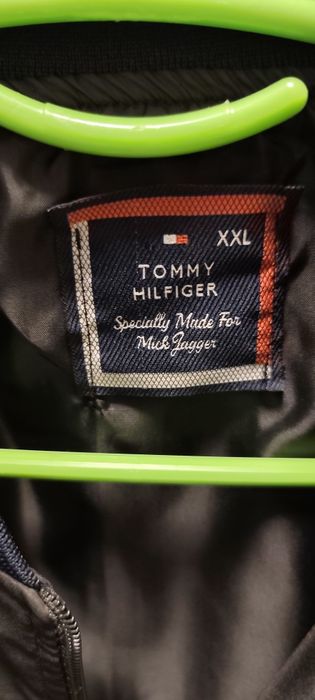 Jachetă/geacă Tommy Hilfiger model deosebit și modern