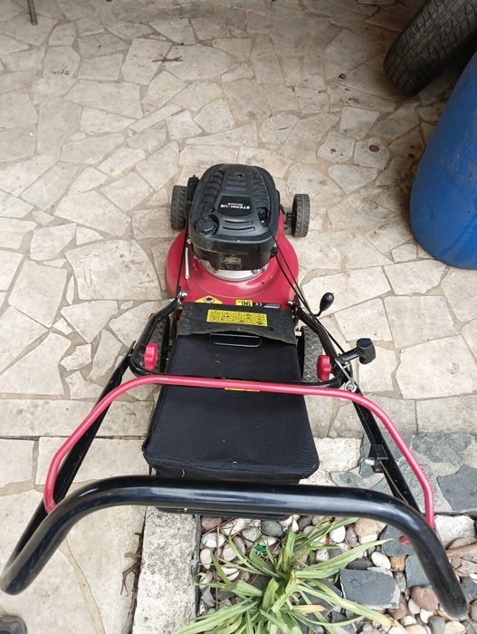 Моторна косачка щеинхаус