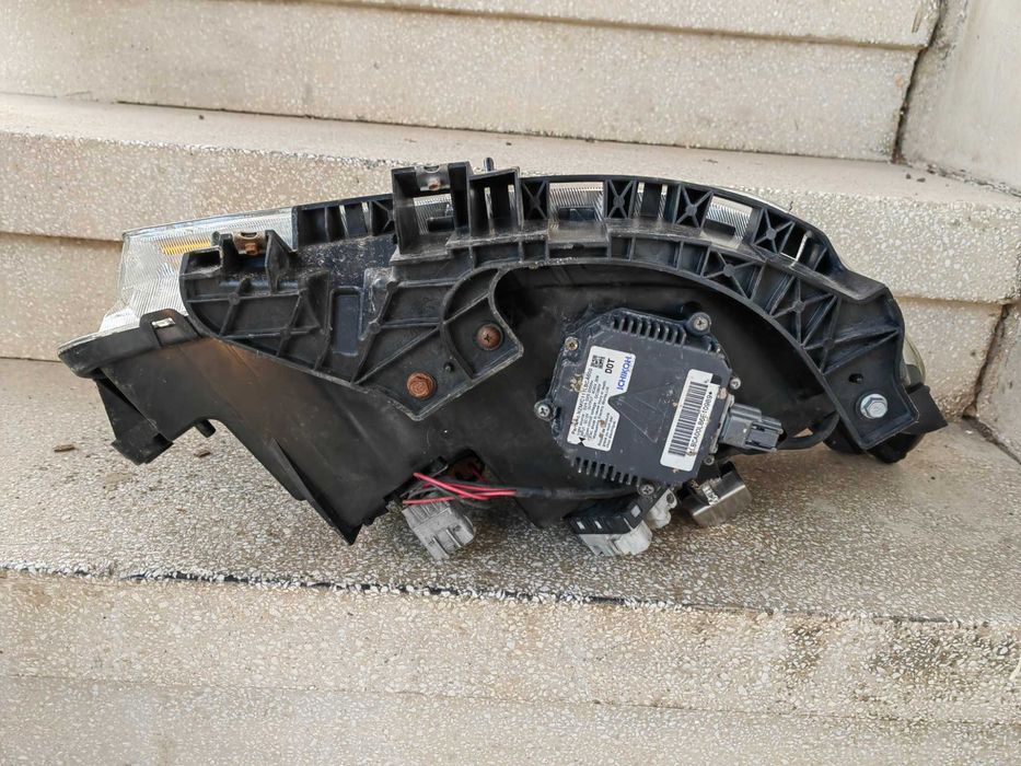 Фар Subaru Forester 2008 2013 Xenon ляв/Фар Субару Форестър Оригинален