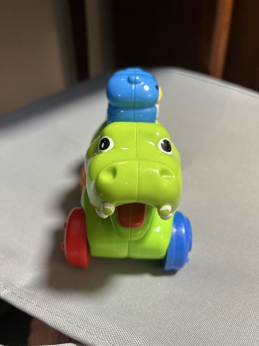 Jucarii tren masina si crocodil