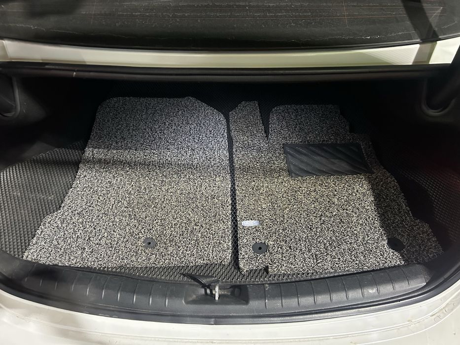 Продам полики на грандеур HG дорест