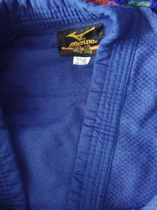 Продам кимано костюм