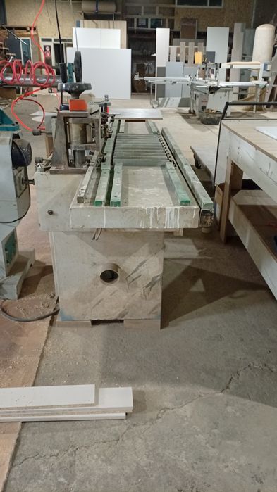 Продам  кромко облицовочный станок.