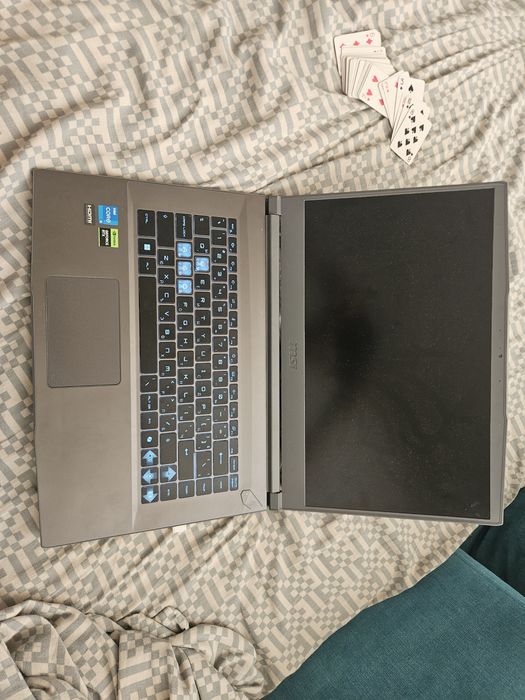 Laptop MSI THIN 15B12VE RTX 4050 INTEL I CORE 12450H 24GB RAM