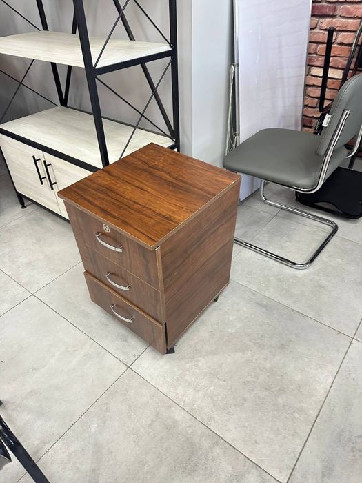 Офисная мебель (бу)