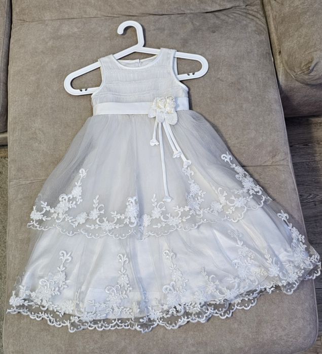 Нарядные платья на 2-12 лет