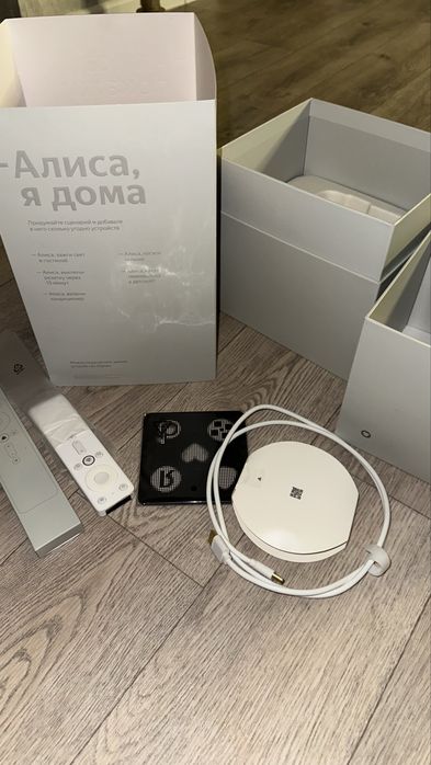 Умная Колонка Яндекс Макс серая