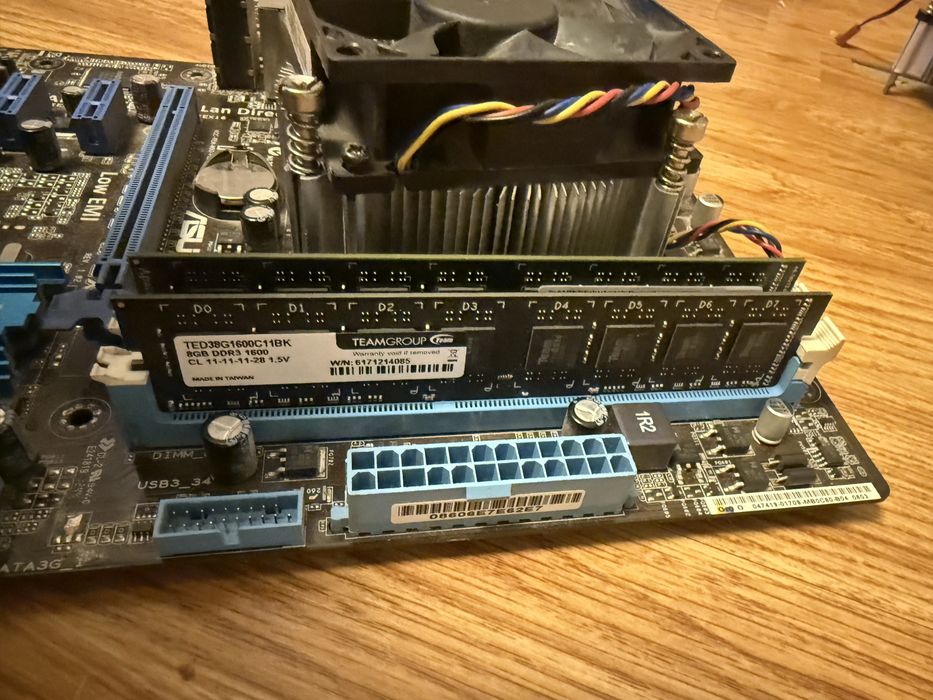 Продам комплект Asus p8875 lga1155