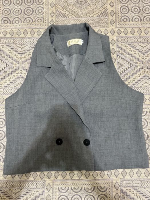 Стильный укороченный жилет HÜRREM (Турция).