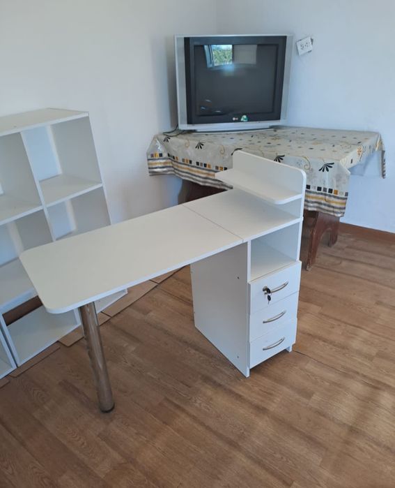 Мебель для манюкера