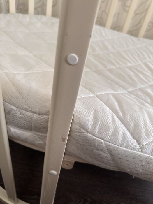 Продам кроватку 4 в1 б/у