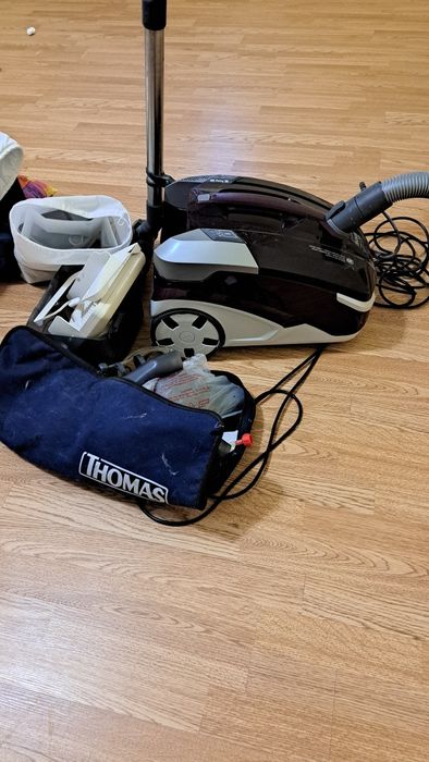 Пылесос марки ( Томас). Моющий.