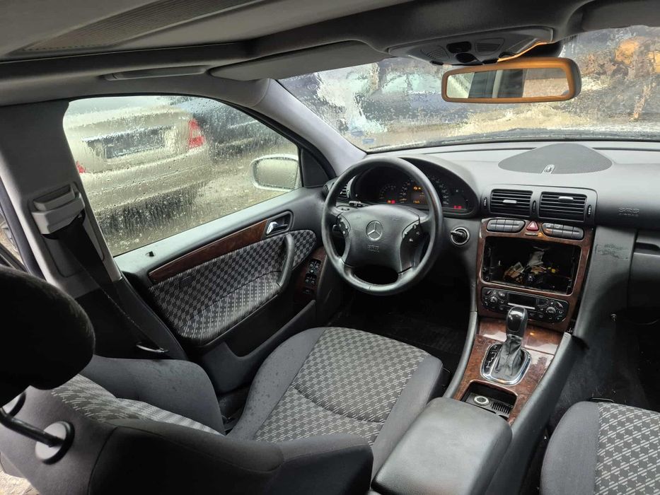 Mercedes W203 C320 218кс 4Matic M112 седан автоматик НА ЧАСТИ!