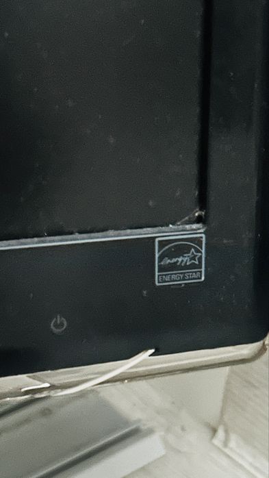 Монитор LG,  21,5 диагональ