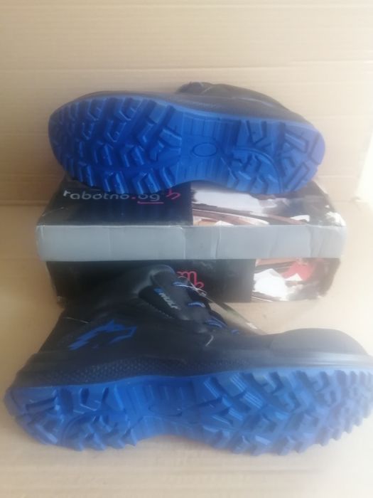 Работни обувки с твърди бомбета, абсолютно нови,