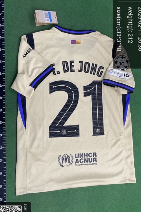 Tricou De Jong.