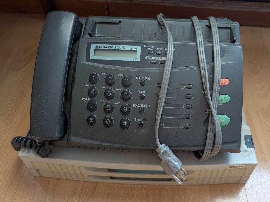 Телефон/факс  Sharp ux 178