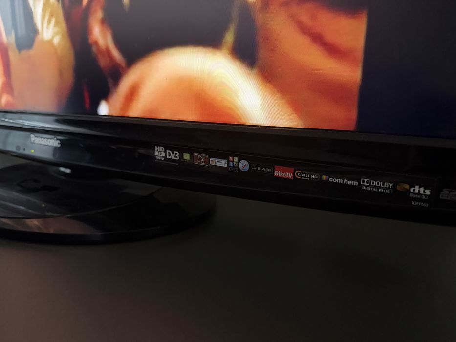 Продавам телевизор Panasonic 37 инча
