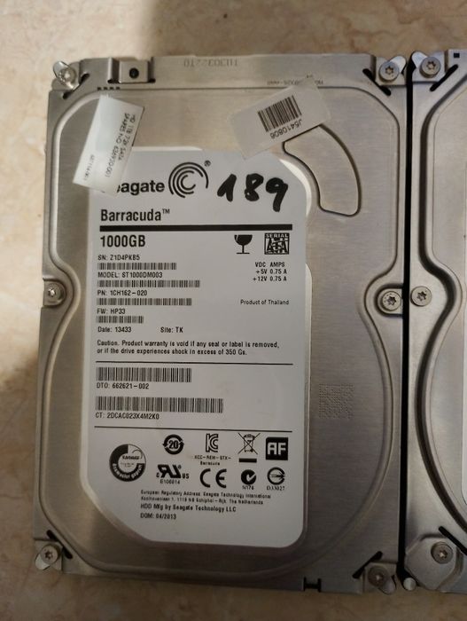 продавам хард дискове  за настолен компютър