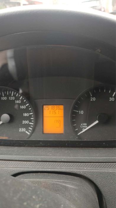 Mercedez vito an fabricatie 2013