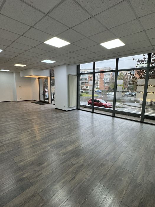 Închiriez spațiu comercial, Brazdă/Gară/Păltiniș; 122 mp