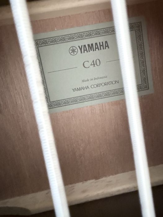 Новая гитара yamaha c40