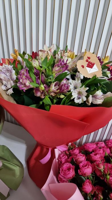 Продам цветы за пол цены