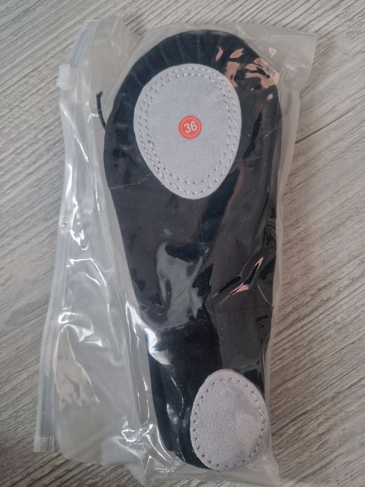 Cipici negri marimea 36