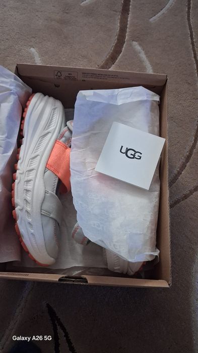 UGG Slingback Runner / 39