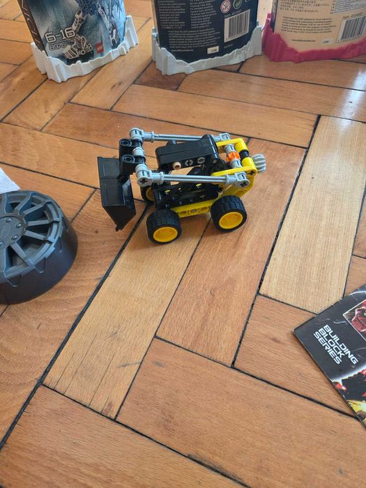 Lego Bionicle роботи