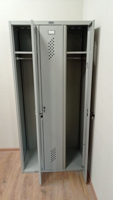 Продам шкафы металлические