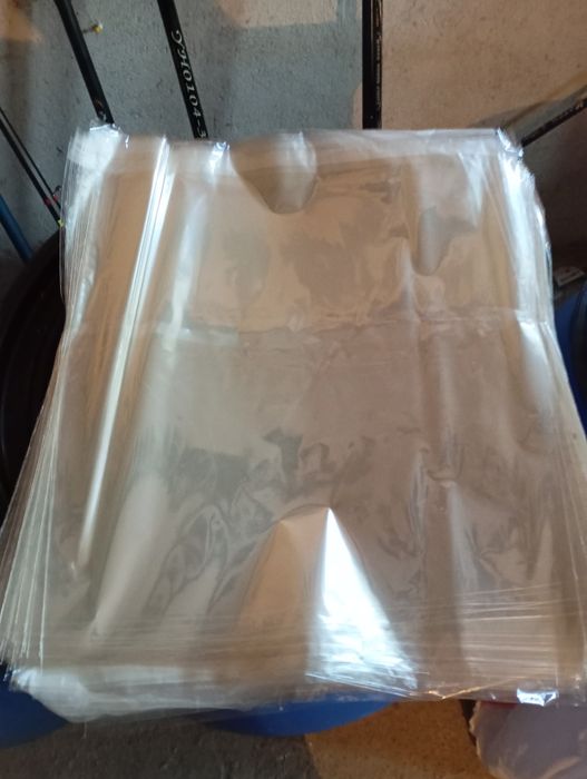 Пликове самозалепващи 3стотинки за брой