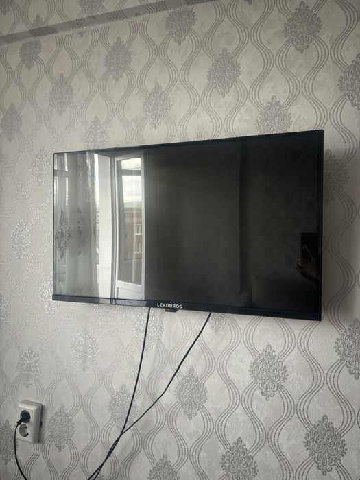 Продам телевизор -50000т
