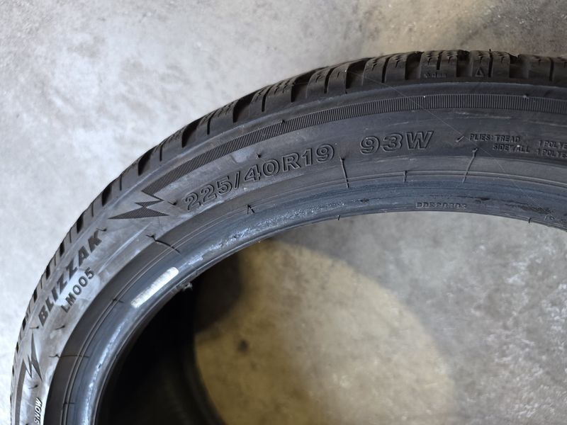 225/40/19 BRIDGESTONE 2бр