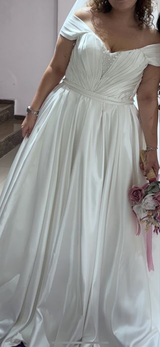 Булчинска сватбена рокля