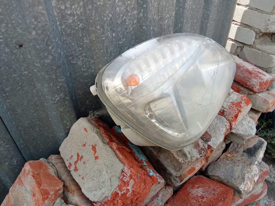 Фара перед на газель правая бу.