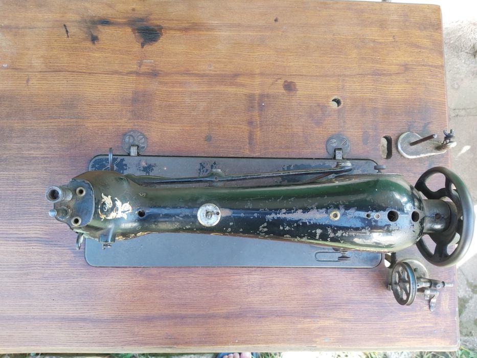 Стара шевна машина - Сингер