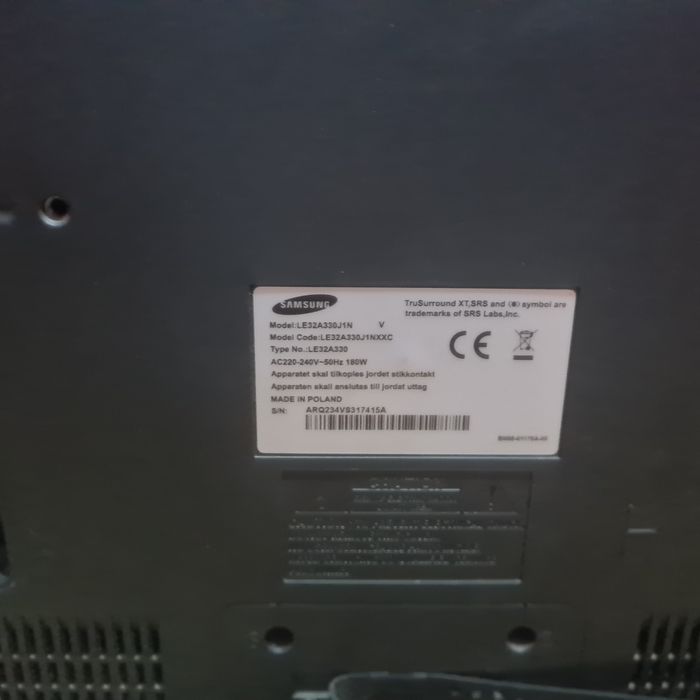 Samsung 32" за части