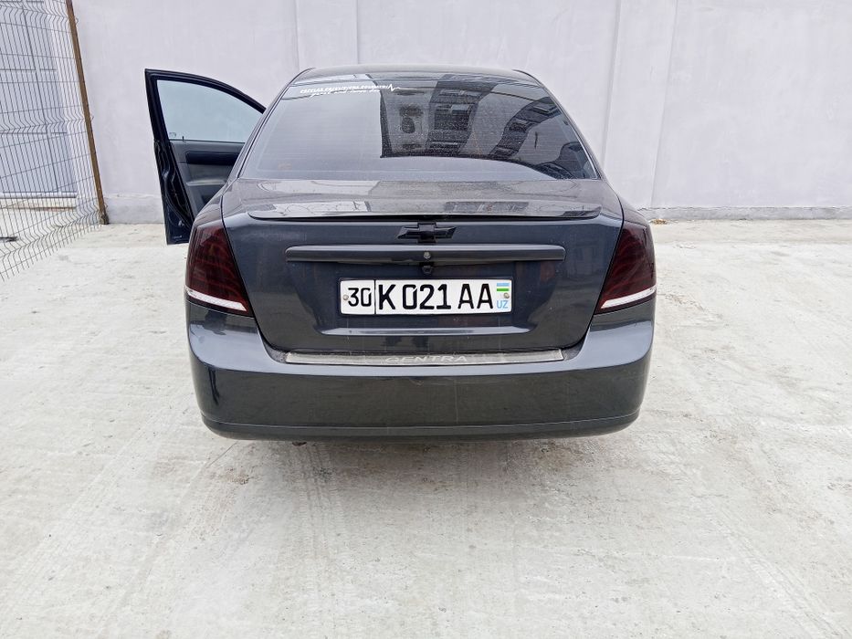 Jentira oldi va orqa fara