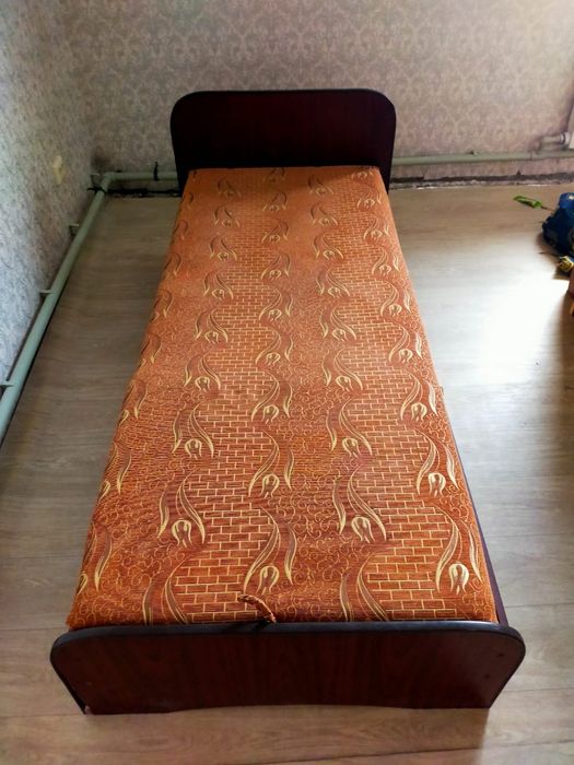 Продам кровать односпалка