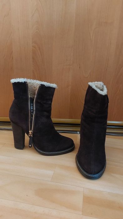 Продам женскую обувь