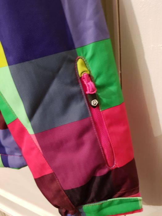 Куртка на 10-12лет,7500