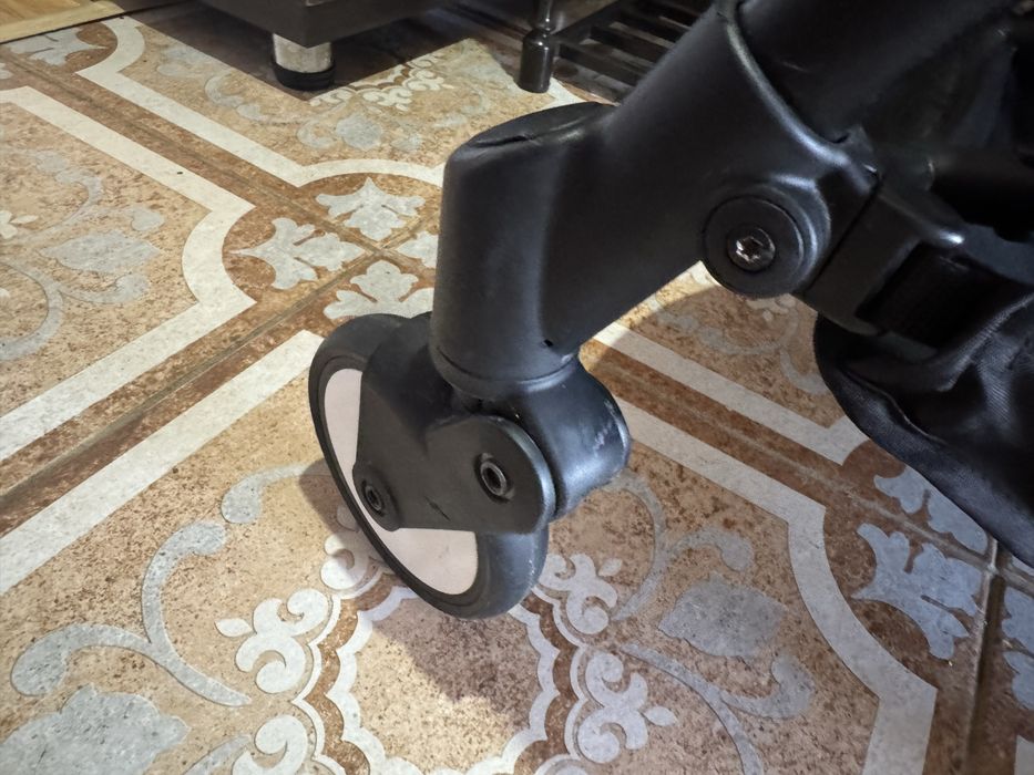 Продам коляску в отличном состояние