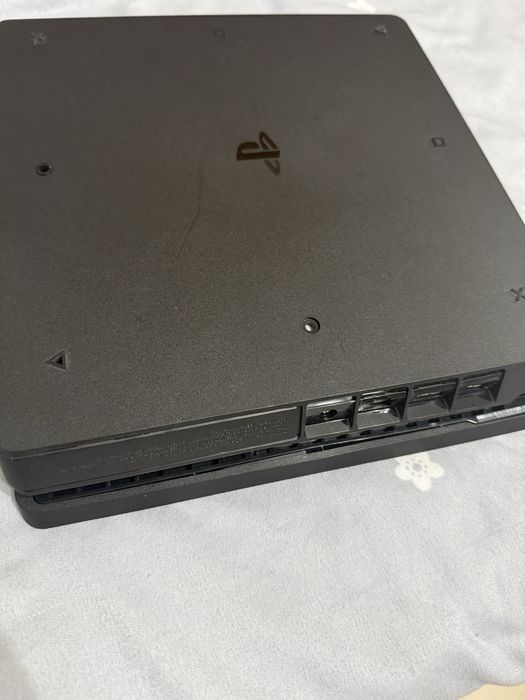 Playstation 4 Slim PS4 Slim 1TB + 2 manete + 3 jocuri